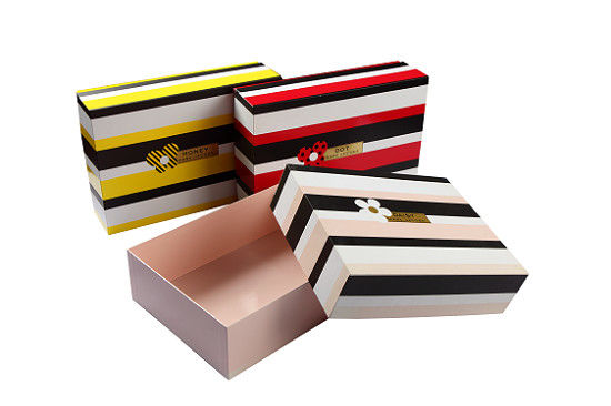 Metodo di alimentazione a aspirazione a vuoto Macchina per la fabbricazione di tazze di carta per gelati con 1500 kg di peso della macchina che fornisce una produzione stabile