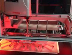 Sistema di confezionamento automatizzato per casse di visione artificiale per scatole per telefoni cellulari, scatole di torte lunari, scatole di tè