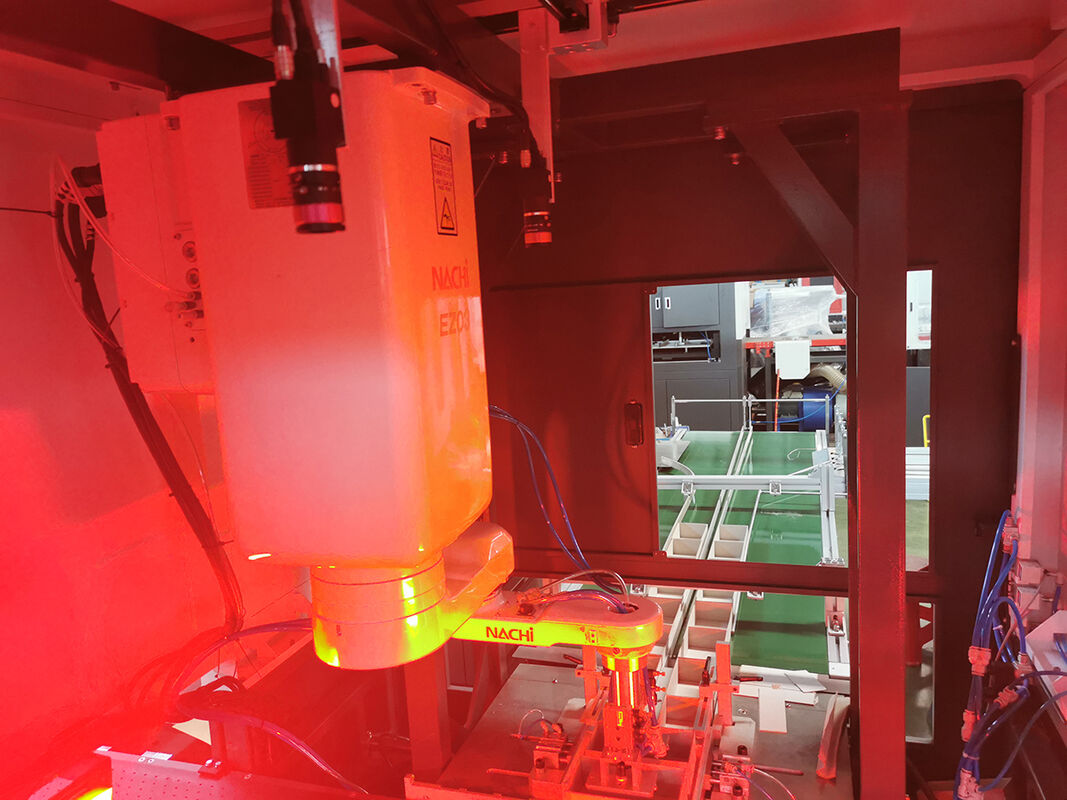 Sistema di controllo PLC Macchina di imballaggio automatico per scatole progettata per il prodotto finito Dimensioni L W H 400 300 140 mm e 55 35 12 mm Processo di imballaggio